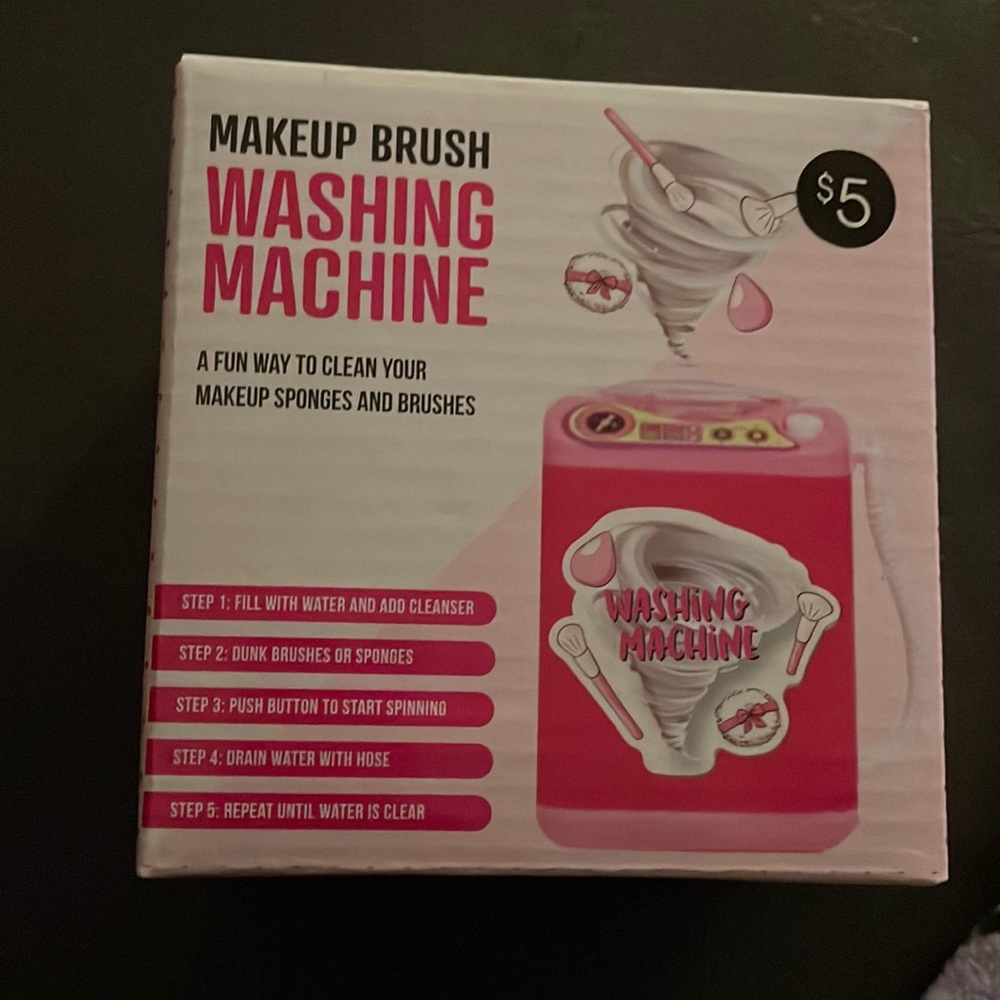 Makeup brush washing machine